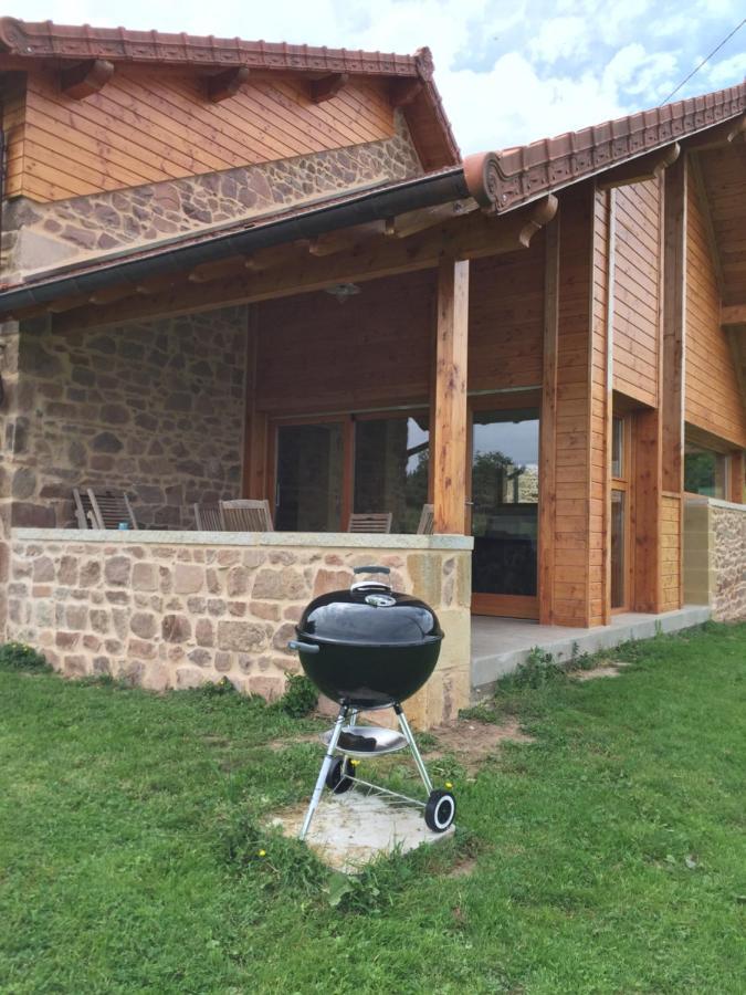 Villa Les Perruchons ancienne grange rénovée avec soin Ozolles Exterior foto